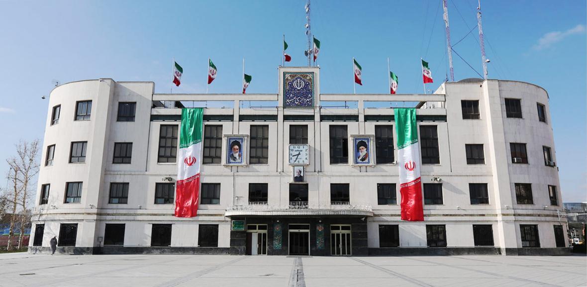 تبعیض در نیروی انسانی، پاشنه آَشیل شهرداری مشهد