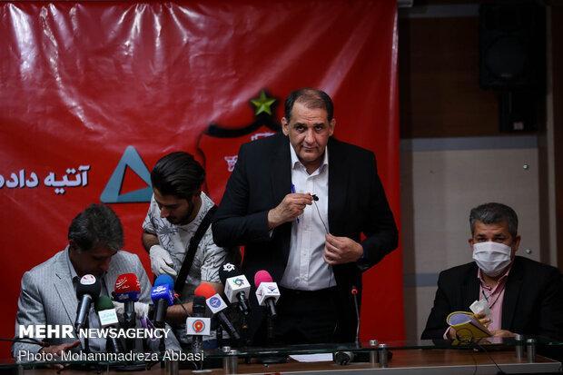 هنوز گفتگویی با بشار برای تمدید نداشته ایم، هوادار منطقی هنوز گفتگویی با بشار برای تمدید نداشته ایم، هوادار منطقی نگاه کند