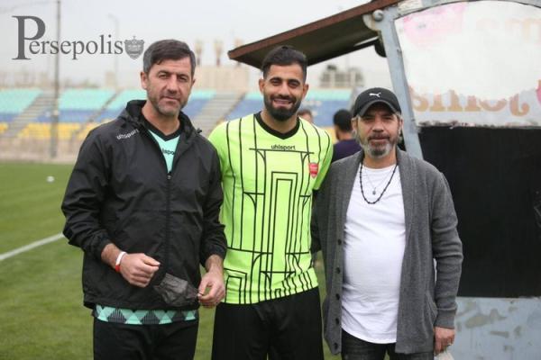 (عکس) مهمان خاص پرسپولیسی ها (عکس) مهمان خاص پرسپولیسی ها