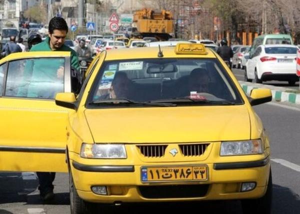 100 هزار راننده تاکسی هنوز بیمه نیستند ، توصیه به رانندگانی که پیامک حذف بیمه را دریافت کردند